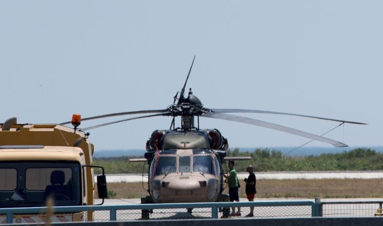 بالفيديو.. اليونان تعيد المروحية التركية لأنقرة