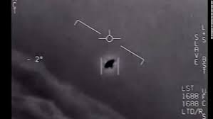 بالفيديو.. مقاتلات أميركية ترصد طبقاً طائراً فوق سان دييغو