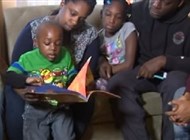 بالفيديو.. طفل في الرابعة يقرأ 100 كتاب في يوم واحد!!