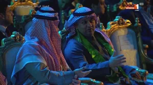 بالصور.. رئيس الاتحاد السعودي وحماقي والجسمي يصلون حفل المنتخب