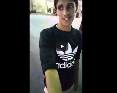 بالفيديو.. عامل بمحطة وقود عثر على 150 ألف ريال.. فماذا فعل؟