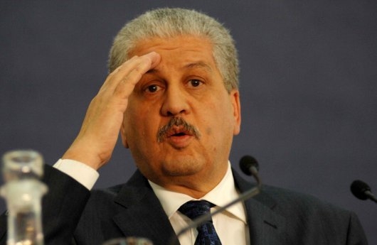 الوزير الأول الجزائري يغادر جدة