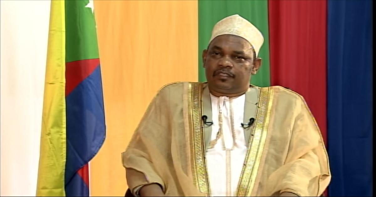 في برقية تلقاها الملك.. رئيس جزر القمر: الصواريخ الحوثية عدوان غاشم