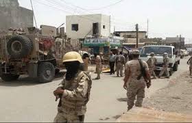 سيارة مفخخة تستهدف معسكر قوات مكافحة الإرهاب في عدن