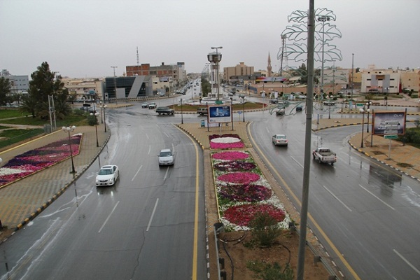 إصابة إمرأة وطفلها بحادث دهس في عرعر