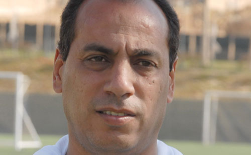الأهلي المصري يحسم الجدل: أحمد فتحي ليس للبيع