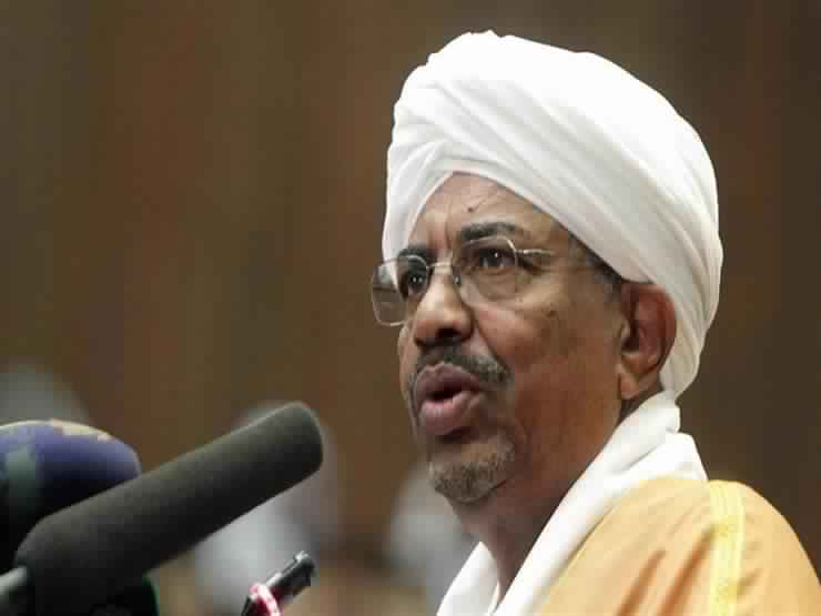 البشير يعفي وزير الخارجية السوداني من منصبه