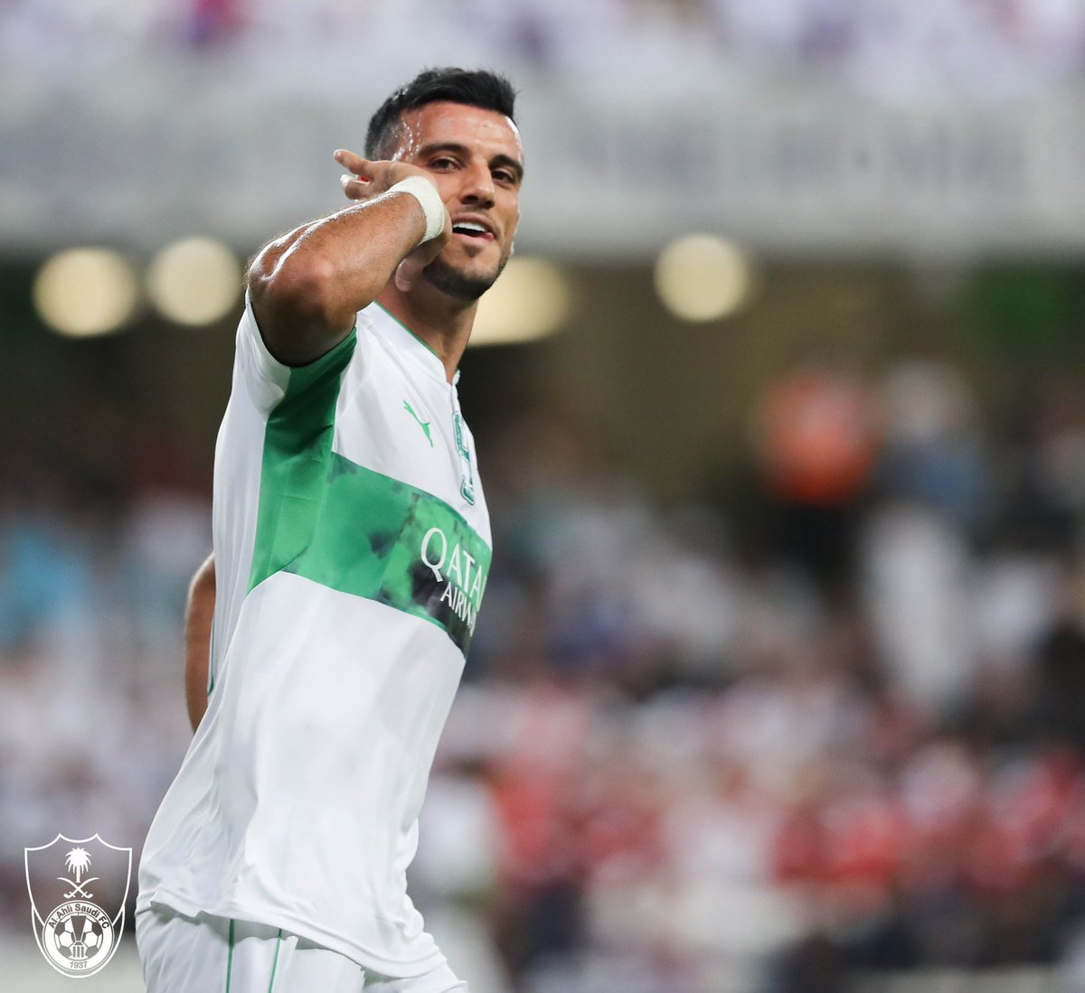 عمر السومة يُسعد جماهير الأهلي