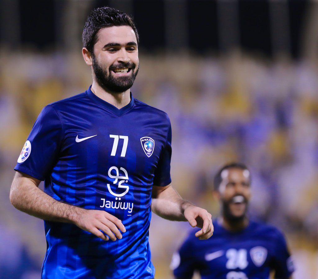 عمر خريبين يزف نبأ سارًّا لجماهير الهلال