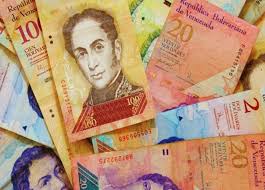 فنزويلا تصدر عملة ورقية أكبر لمواجهة الانهيار