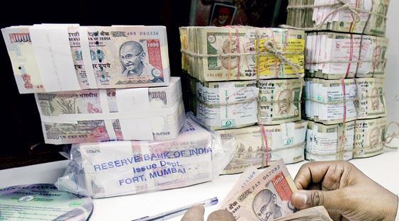 #عاجل .. الداخلية تنبه : الحكومة الهندية توقف التعامل ببعض فئات العملات النقدية