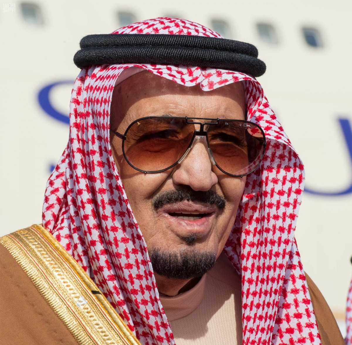 السعوديون للملك سلمان بعد عودته من جولته الخليجية : #المملكه_كلها_مشتاقه_لك
