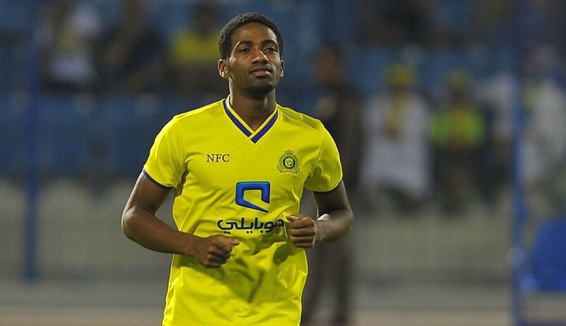 قانوني لجماهير النصر والهلال: وقف عقوبة عوض خميس لا يحتاج لفرحة أو استنكار