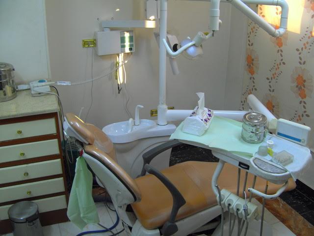 الإجازات العشوائيّة وغياب الأطباء يحرم أهالي البكيرية علاج أسنانهم بالمراكز الأوّلية‎