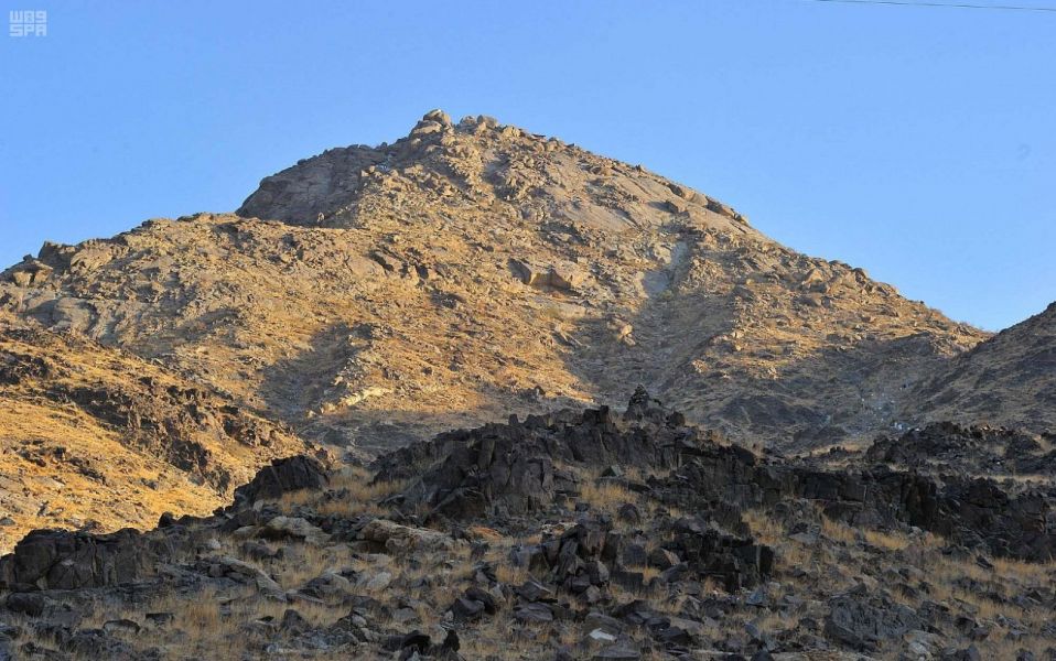 غار ثور يحكي قصة ثاني اثنين