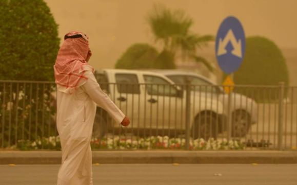 موجة الغبار المباغتة تستنفر مستشفيات الرياض