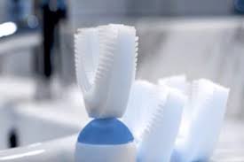 فرشاة أسنان ذكية لتنظيف أسنانك خلال 10 ثوانٍ فقط