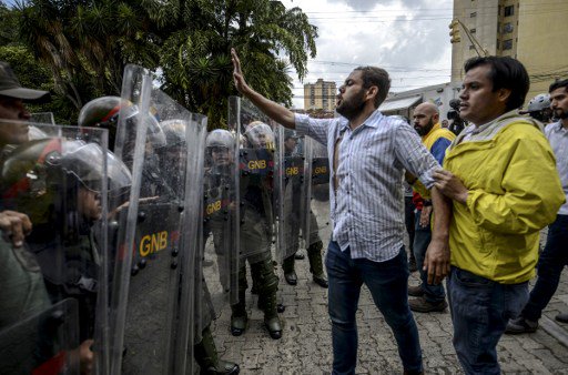 الولايات المتحدة تندد بـ”تراجع خطير” للديموقراطية في فنزويلا