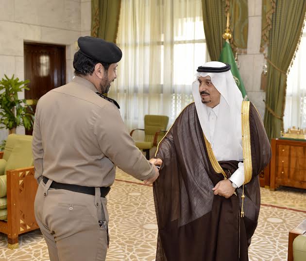 فيصل بن بندر يستقبل مدير سجون الرياض الجديد