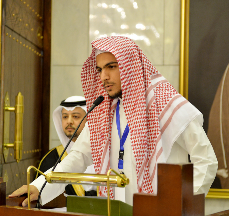 فيصل بن بندر يُكرم الفائزين في مسابقة أمير الرياض للقرآن ‫(373262258)‬ ‫‬