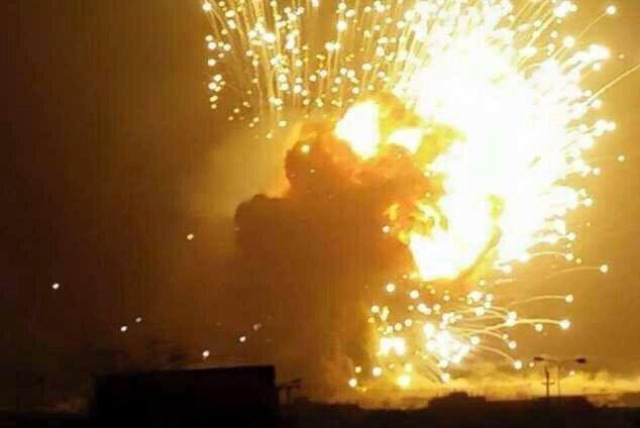 بالصور .. قوات التحالف تقلب ليل صنعاء نهاراً