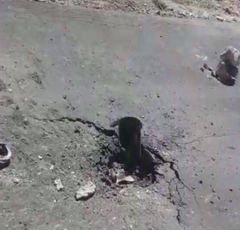 مدني عسير يباشر بلاغاً عن سقوط مقذوفات على قرية الحصن