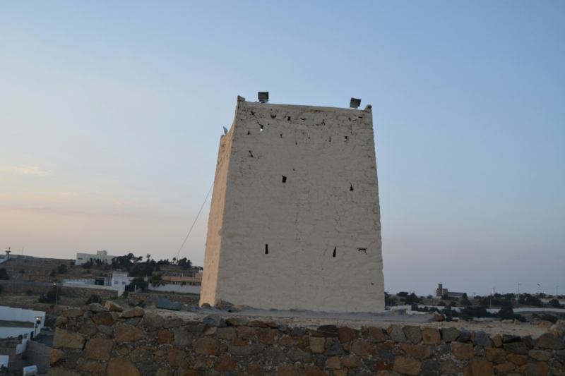 قرية آل عليان الأثرية.. مقبرة عكس اتجاه القبلة ومنازل أثرية ‫(210696103)‬ ‫‬