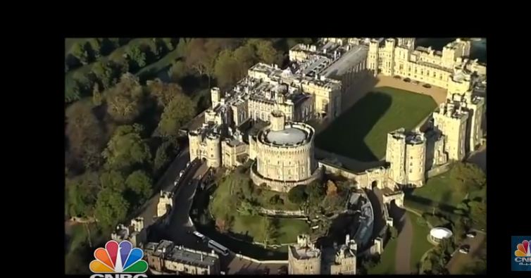 شاهد.. كيف يبدو قصر الملكة إليزابيث من الداخل؟!
