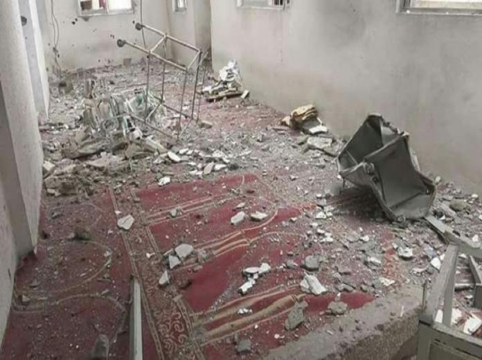 ميليشيا الحوثي والمخلوع تقصف مسجداً ومستشفًى بتعز