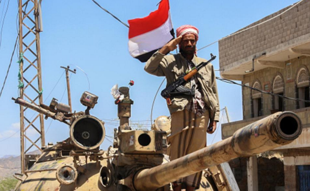 قوات الشرعية تدخل محيط صنعاء من صراوح