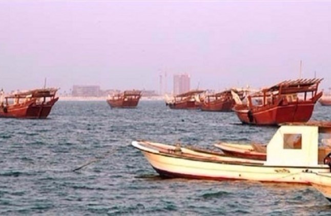 قطر تحتجز 3 قوارب بحرينية على متنها 12 بحارًا خلال يومين