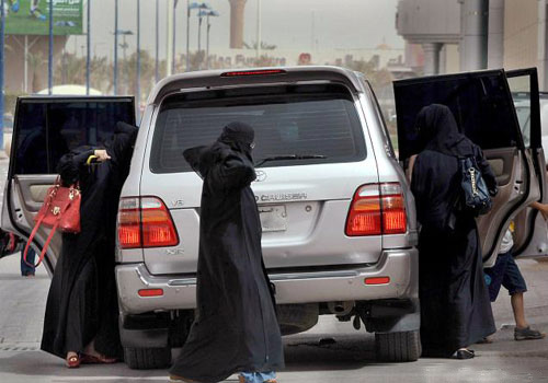“سعوديات وهذا ما نريد” بيان يرفض قيادة المرأة