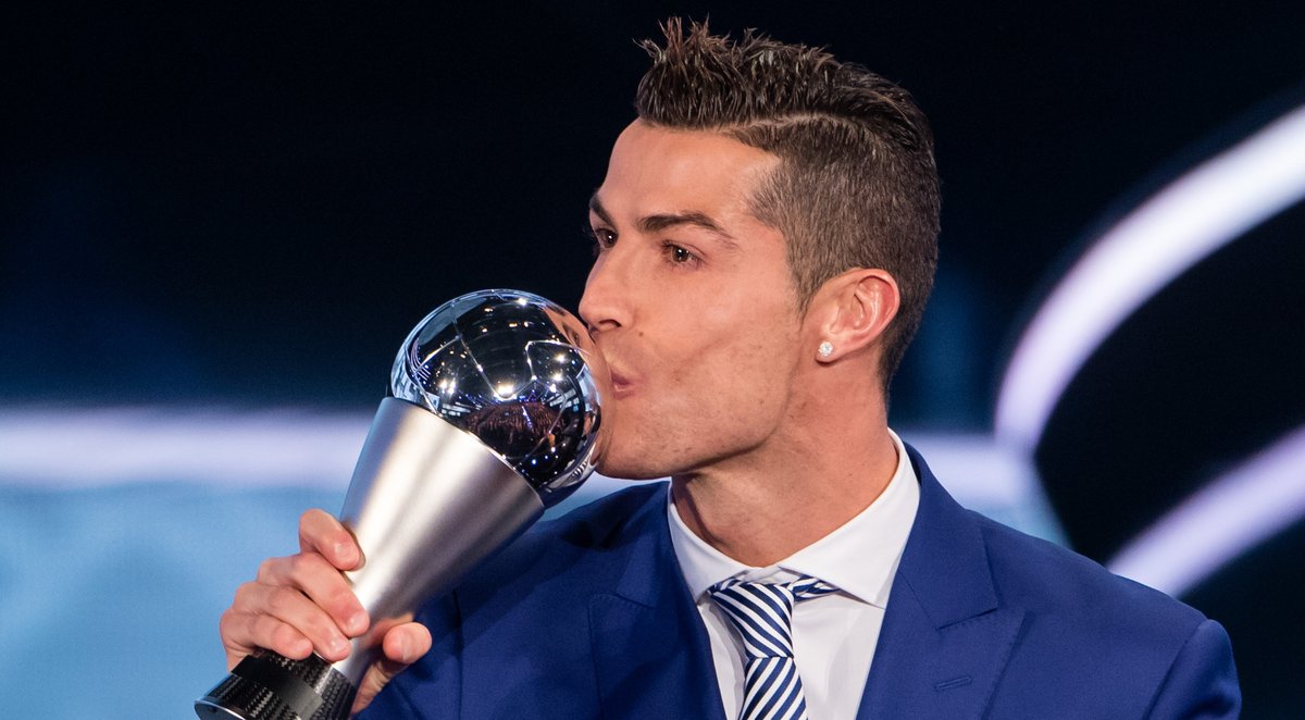 كريستيانو رونالدو أفضل لاعب في العالم لعام 2017