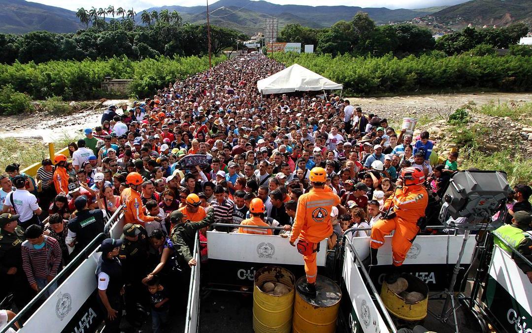 كولومبيا وفنزويلا تعملان على إعادة فتح الحدود