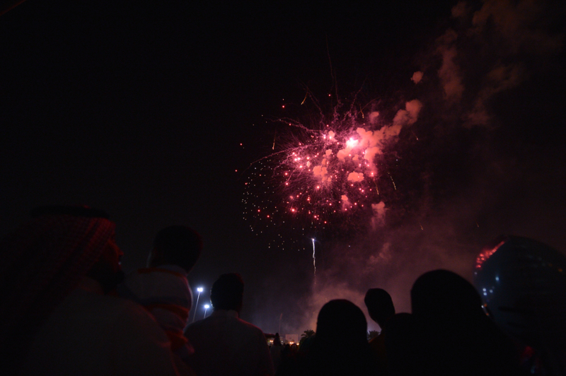 لألعاب النارية تُزين سماء العاصمة في احتفال العيد ‫(1)‬ ‫‬