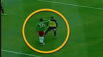 شاهد.. لاعب أردني يقف على الكرة ويسبب مضاربة داخل الملعب