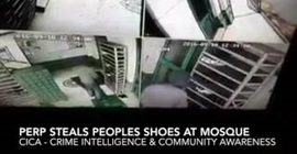 شاهد.. لص يسرق أحذية المُصلّين في المسجد!