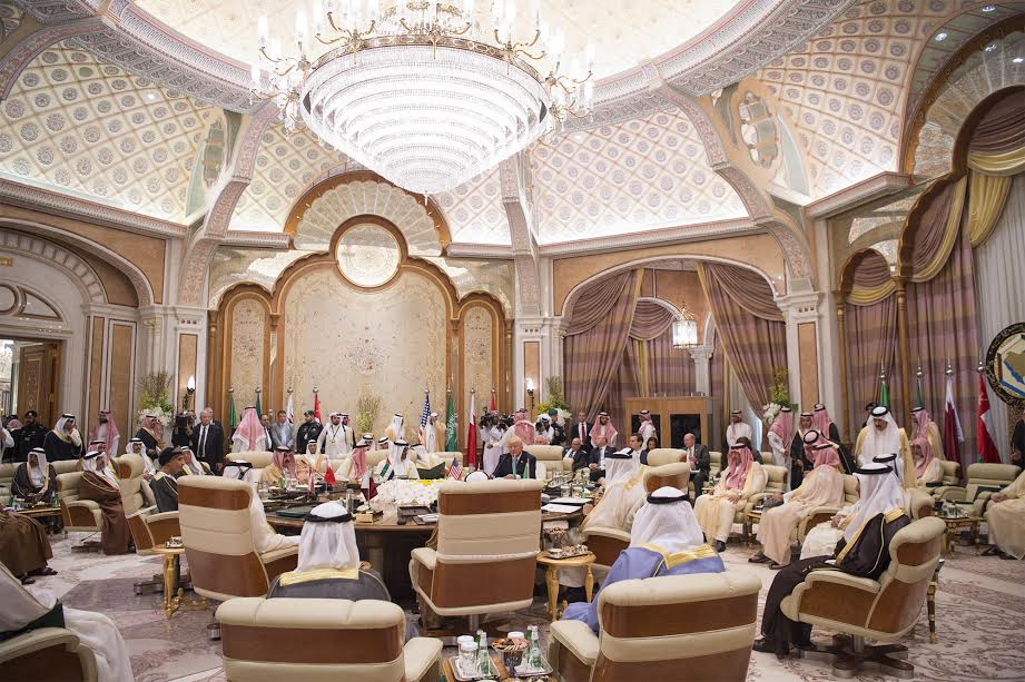 لقطات توثق القمة الخليجية الأميركية بحضور الملك سلمان والرئيس ترامب