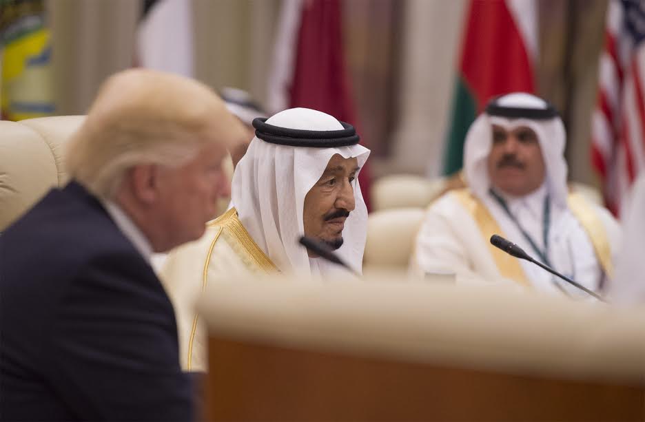 إعلاميون عرب: قمة الرياض عكست مكانة المملكة عالميًا وقطعت الطريق على إيران