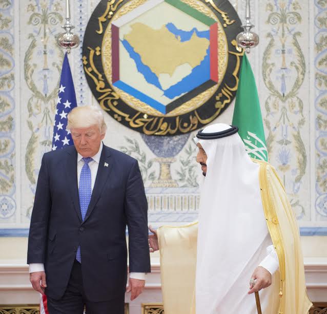 الصمعاني: حنكة الملك سلمان ومكانته العالمية أنجحتا قمم الرياض