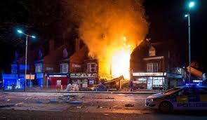 أنباء عن انفجار بمنطقة رومفورد وسط لندن