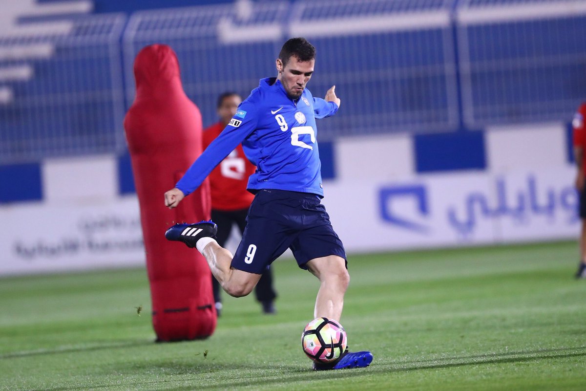 بالصور.. “نيولوك” جديد لمحترف الهلال !