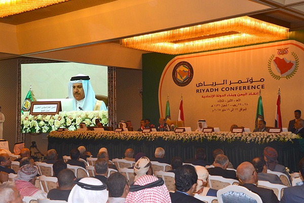 الملك في كلمة لمؤتمر الرياض : مستمرون في الوقوف إلى جانب الشعب اليمني
