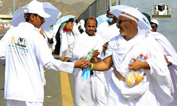 مليونا عبوة من ماء زمزم لضيوف الرحمن في المشاعر المقدسة والمسجد الحرام