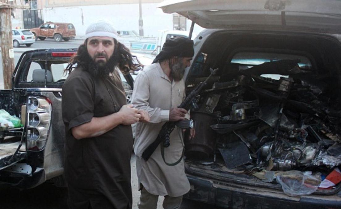 #داعش يعدم 8 هولنديين من مقاتليه اتهمهم بالانشقاق عنه