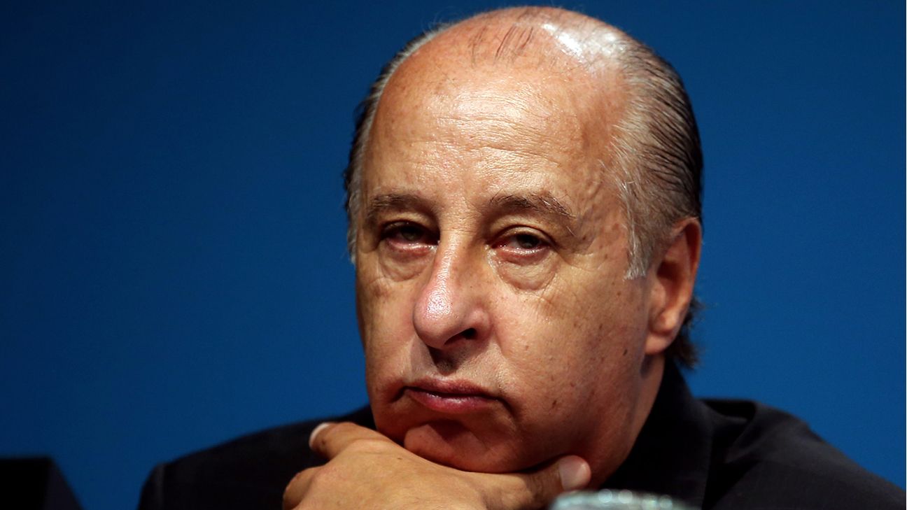 تمديد إيقاف البرازيلي دل نيرو على خلفية رشاوى مونديال قطر