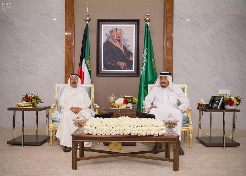 الملك سلمان يعقد جلسة مباحثات مع أمير الكويت