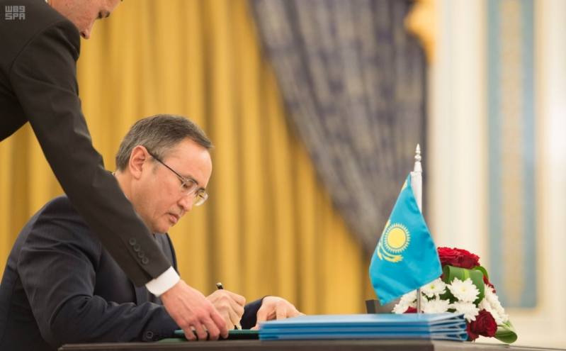 مباحثات الملك ورئيس كازاخستان