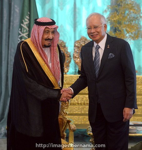 الملك لرئيس وزراء ماليزيا : أتاحت الزيارة تعزيز العلاقات وتحقيق تطلعات شعبينا