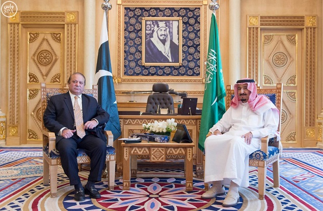 جلسة مباحثات سعودية باكستانية في قصر العوجا